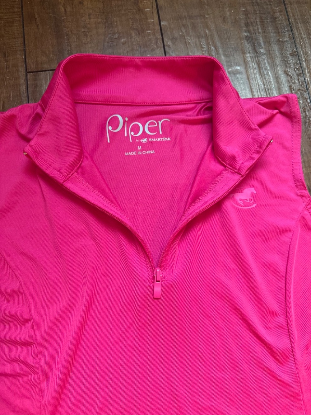 SmartPak Pink Pop Sleeveless Quarter Zip Riding Shirt | Women's Medium - Picture 2 of 4
